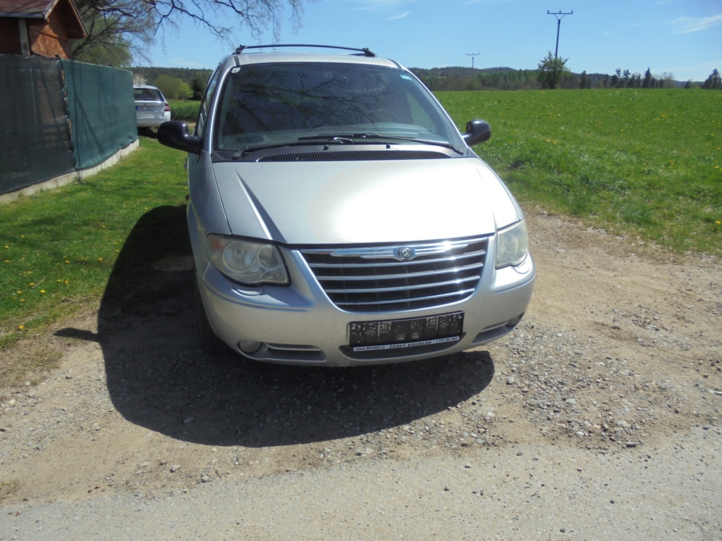 Chrysler Grand Voyager 2,8 CRD 110kw aut.7 míst,Stow 'N Go